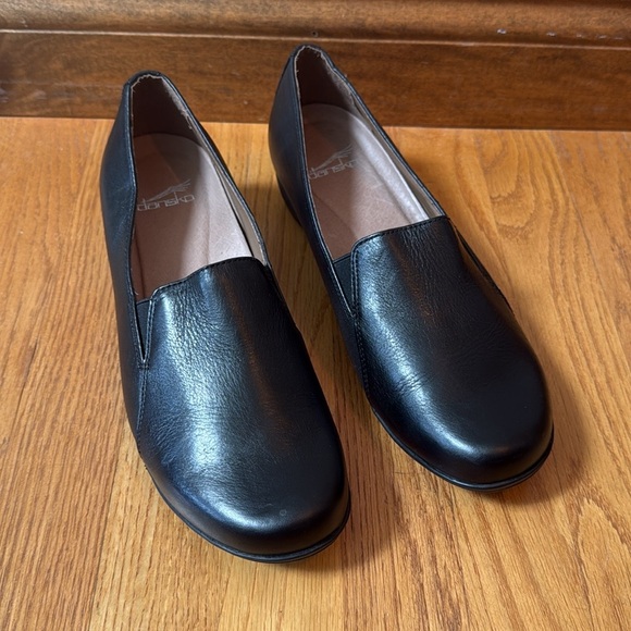 Dansko Farah Black Leather Slip On Comfort Support Classic Loafers - Picture 14 of 16